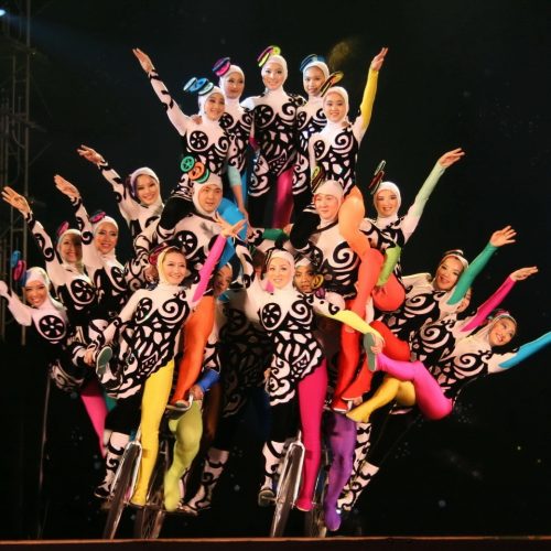 Chaoyang Theatre - Acrobatics Show